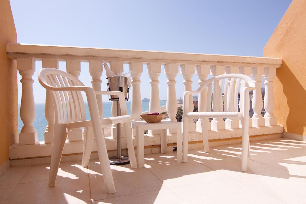 Family Room Sea Views
