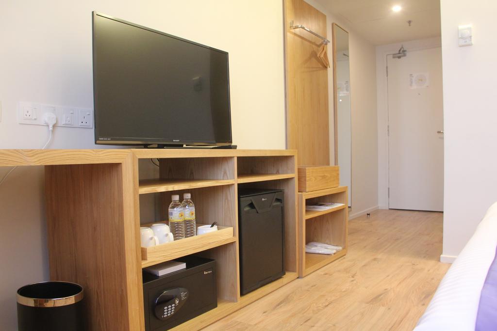 Deluxe Room with Twin Towers View,1348228064:JPEG