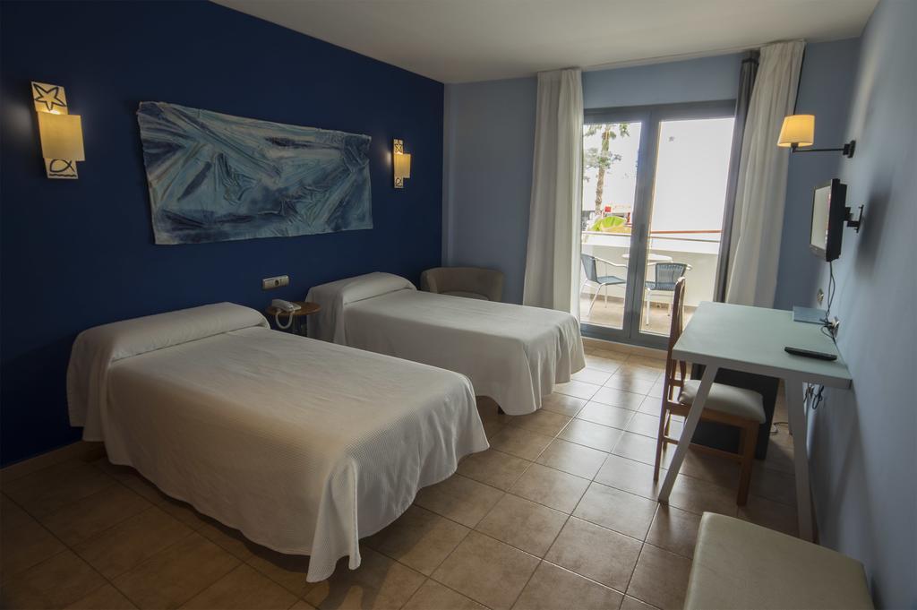 Twin Room Terrace