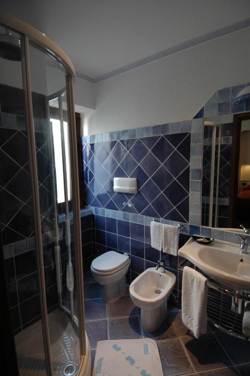 Double Room,996016549:JPEG