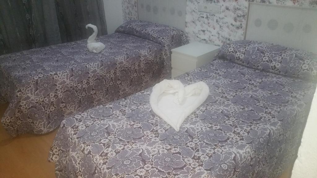 Twin Room with Balcony,396287865:JPEG