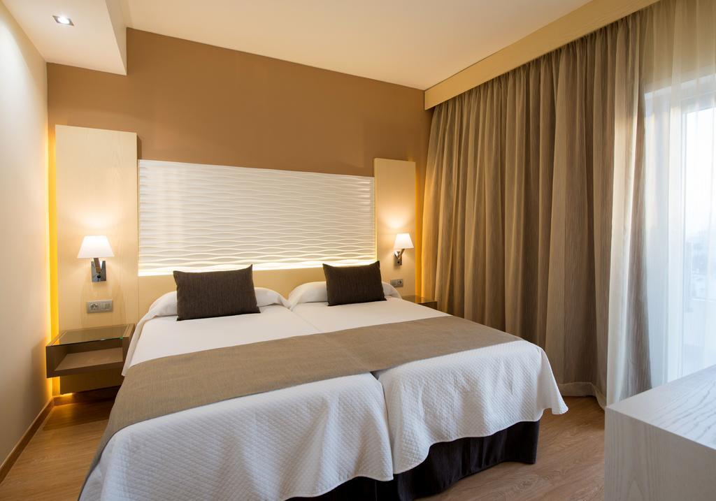 Double or Twin Room,1272253465:JPEG