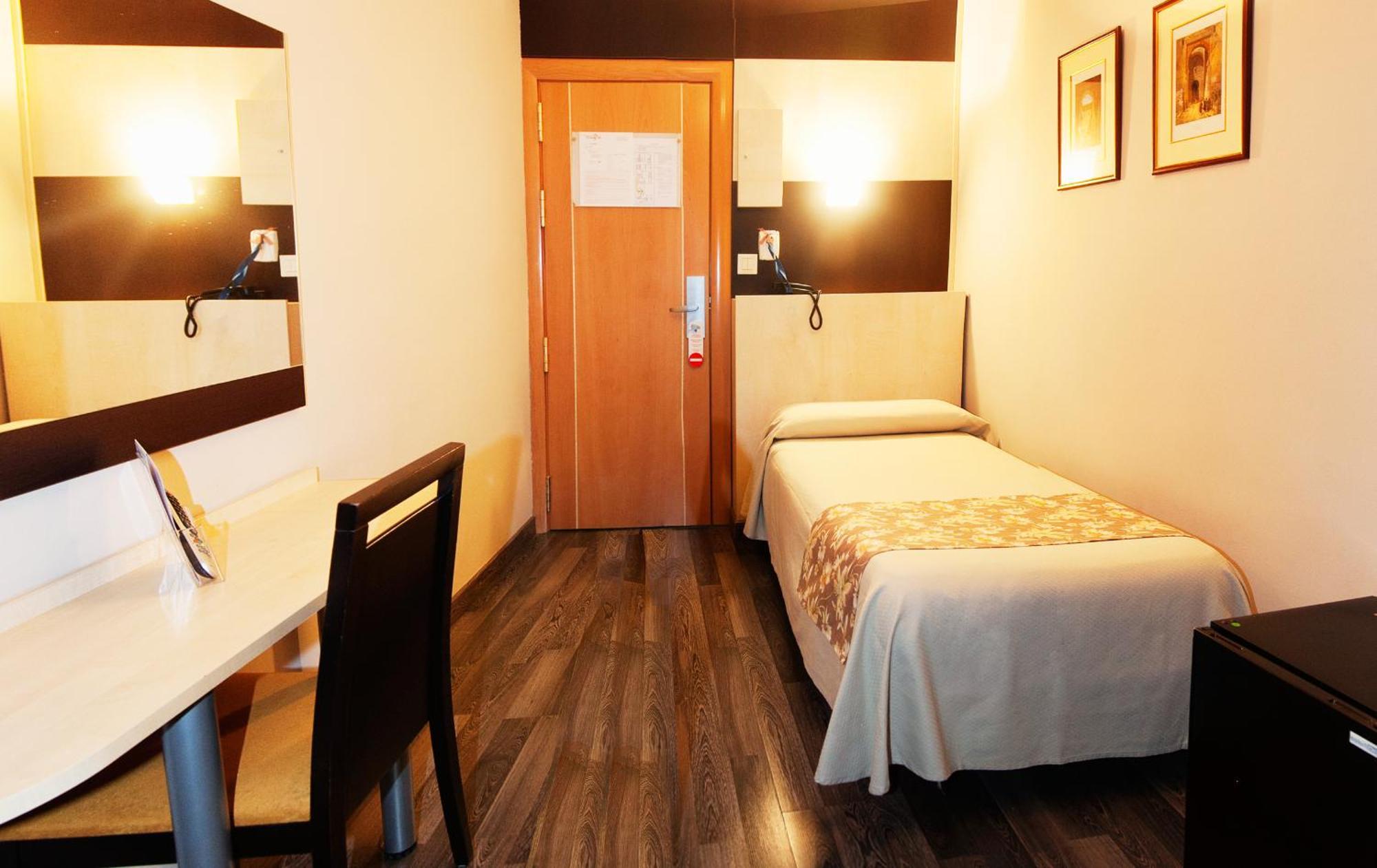 Single Room,1634395737:JPEG