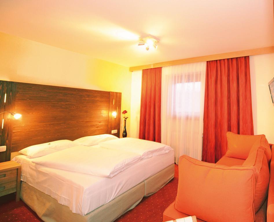 Doppelzimmer mit Balkon