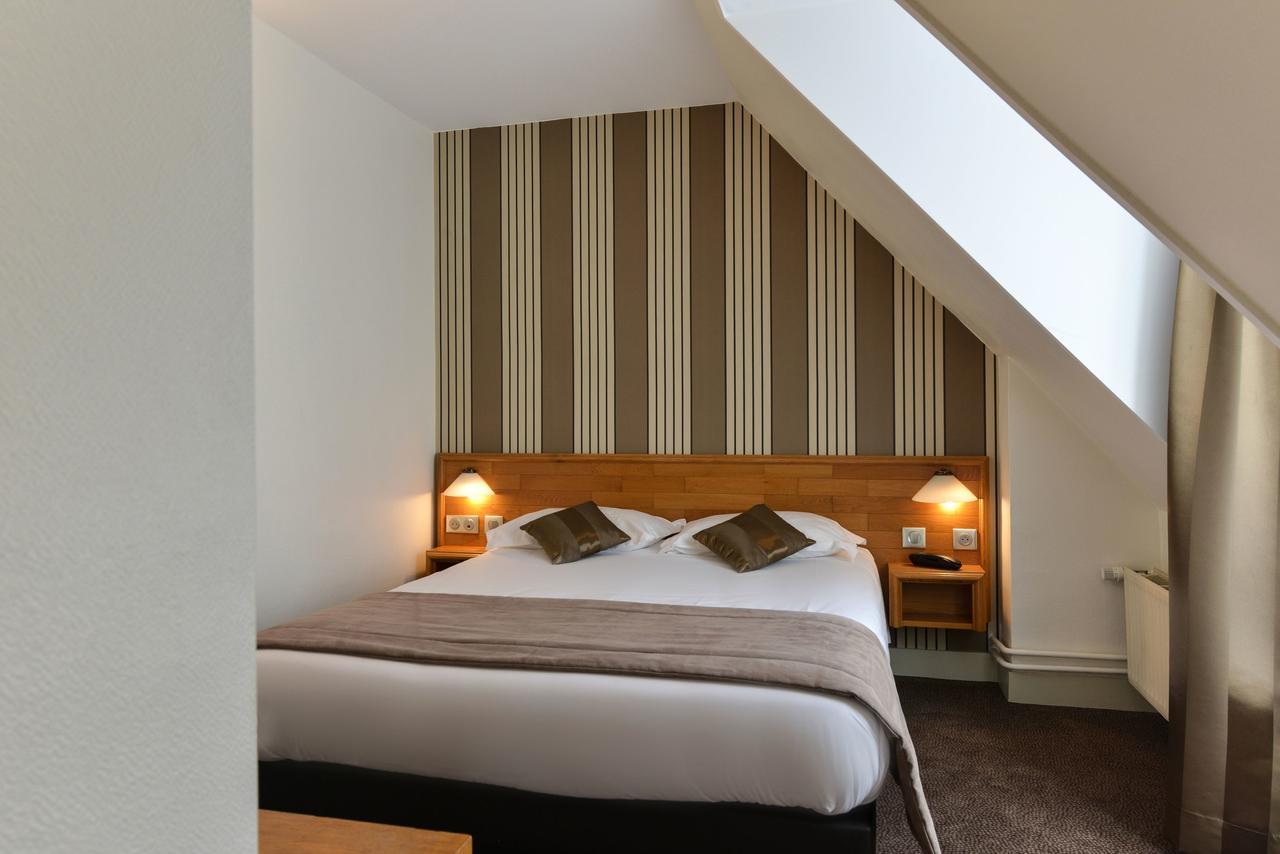 Deluxe Room,692397465:JPEG