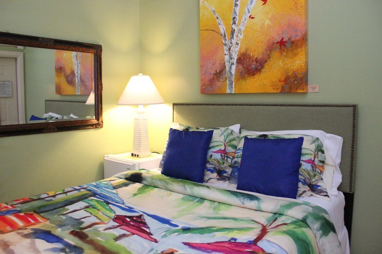 Queen Room,530523732:JPEG