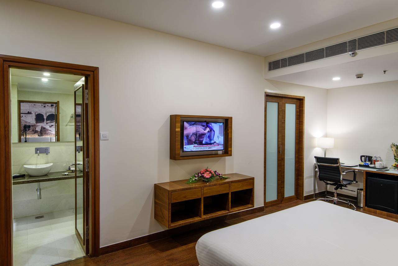 Deluxe Double Room - Enjoy Happy Hour 1+1 mocktail 11am-7pm,802680345:JPEG