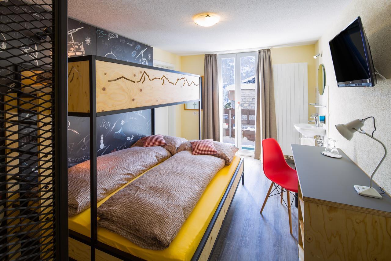 Zweibettzimmer mit Gemeinschaftsbad