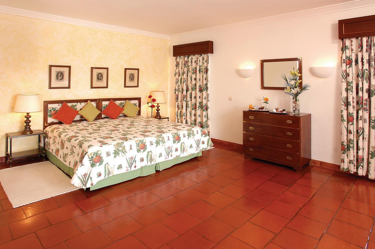 Grand Classic Room