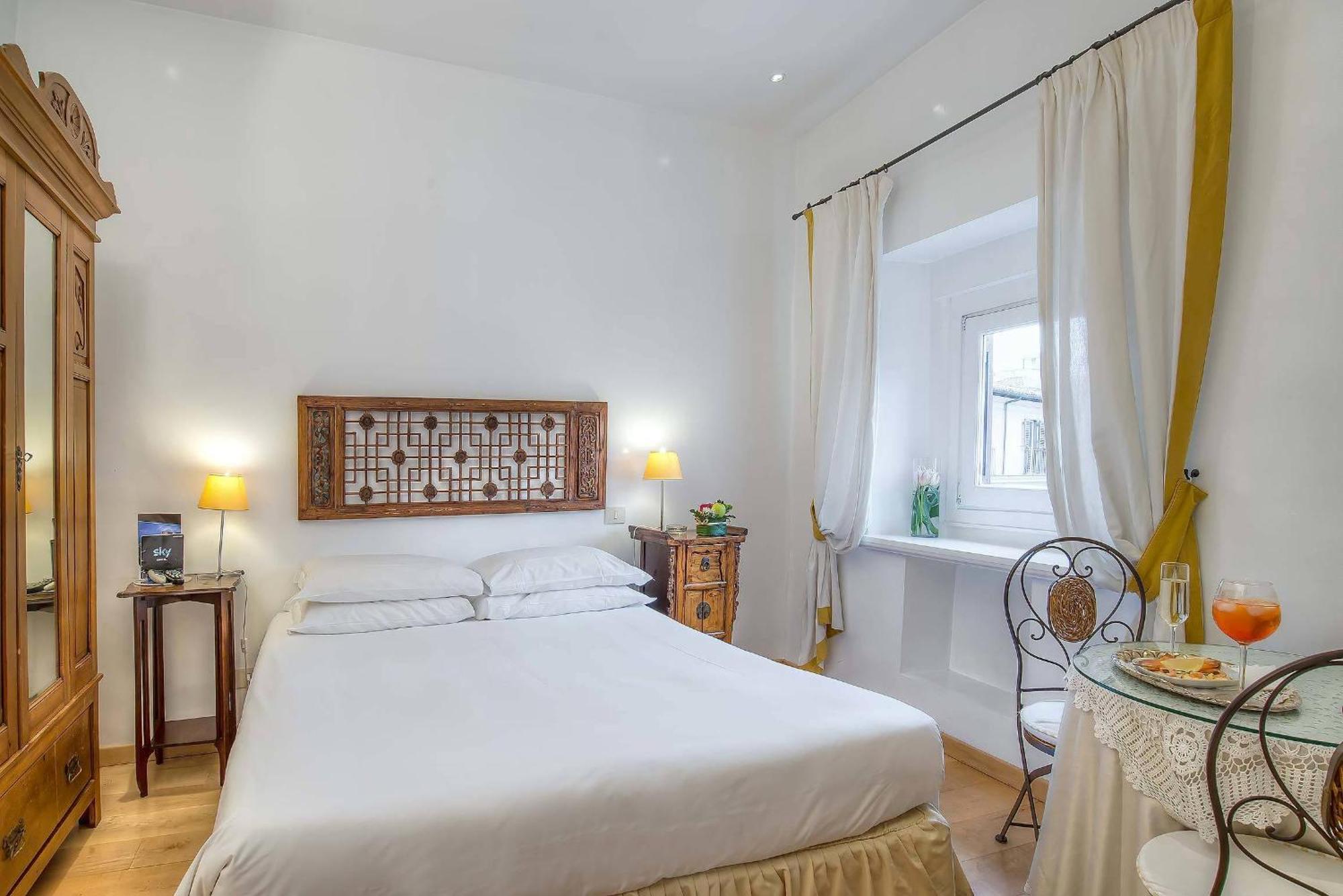 Chambre Double - Vue sur Fontaine de Trevi