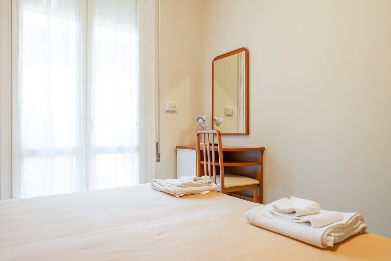 Double Room with Private External Bathroom,1082041300:JPEG