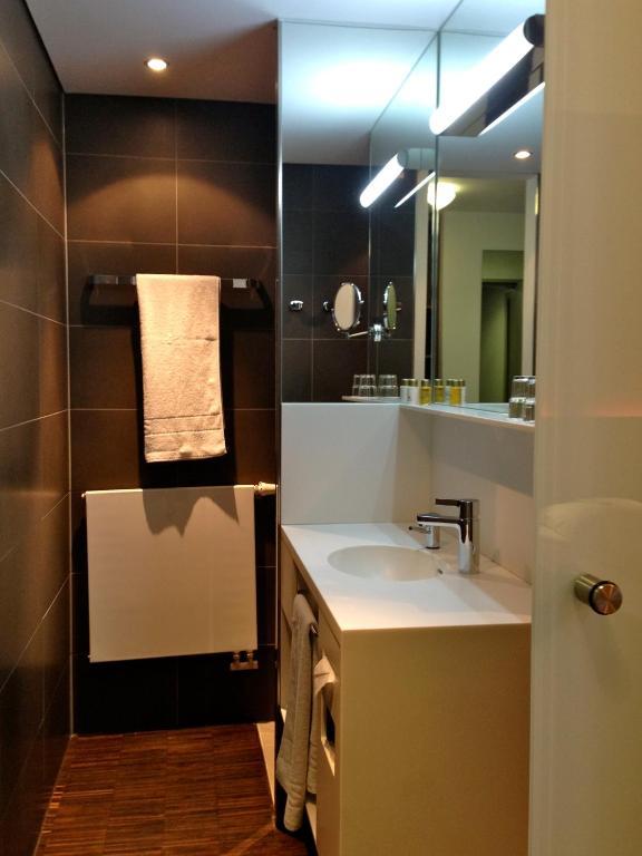 Single Room Frenchbed