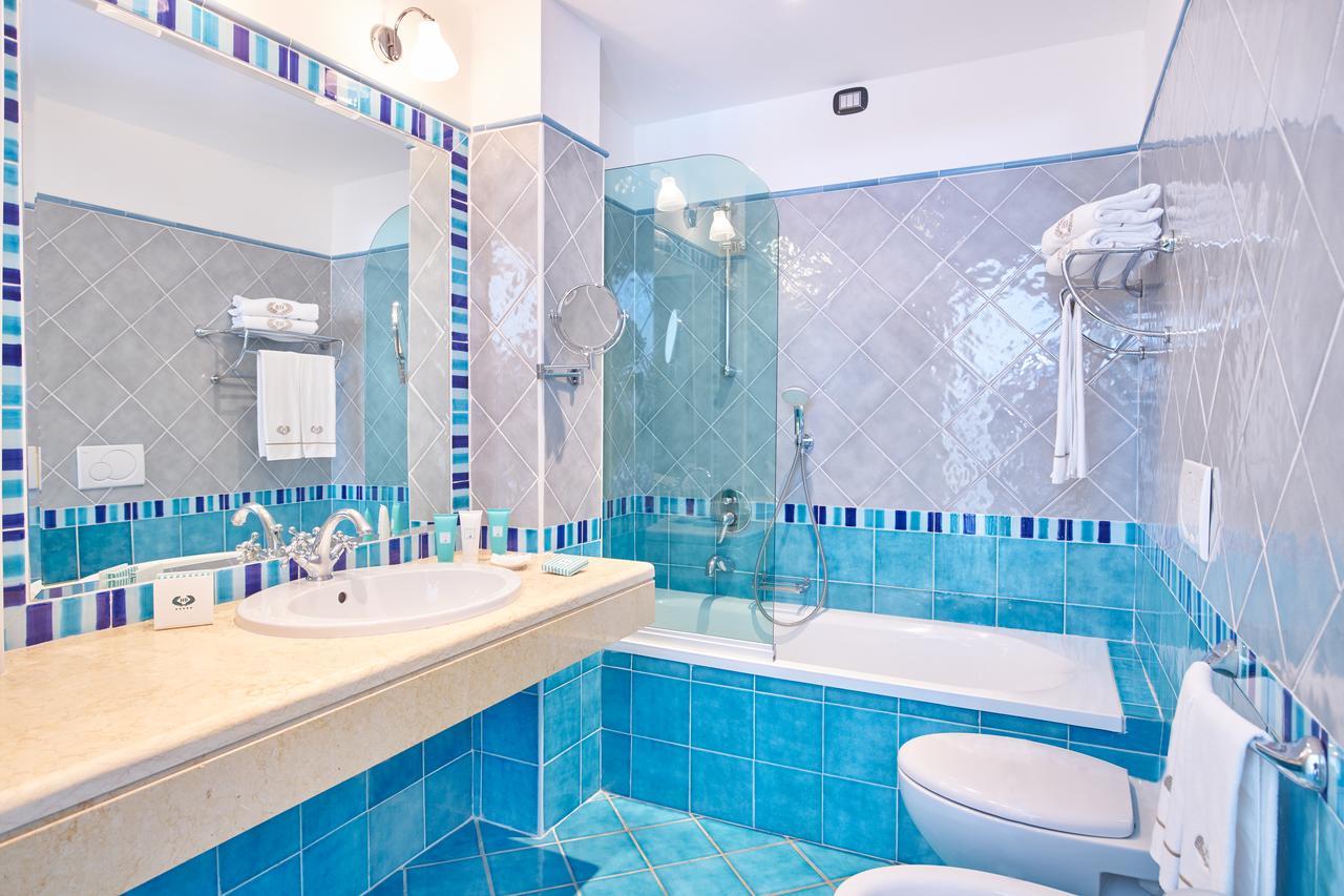 Double Room with Garden View,645480276:JPEG