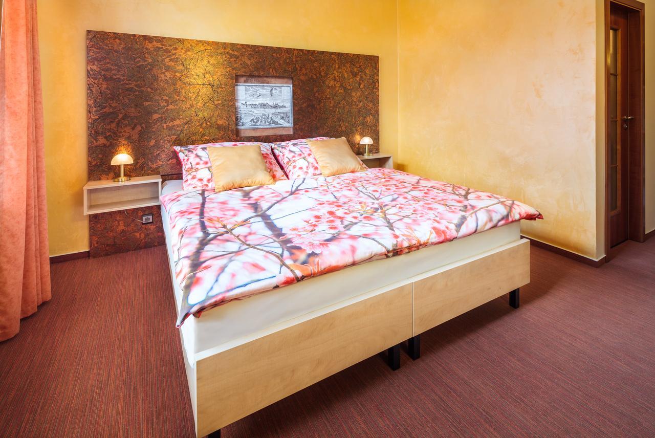 Double Room,646334136:JPEG