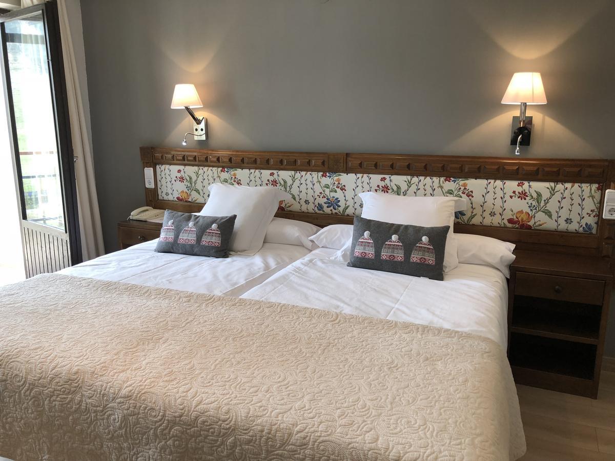 Superior Double Room Mountain View