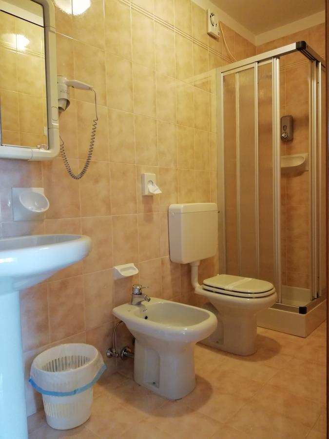 Double or Twin Room Private Bathroom