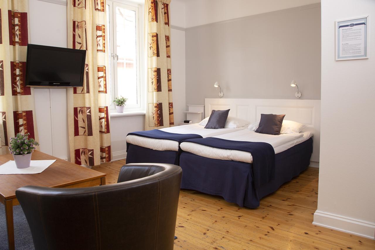 Double or Twin Room,665185128:JPEG