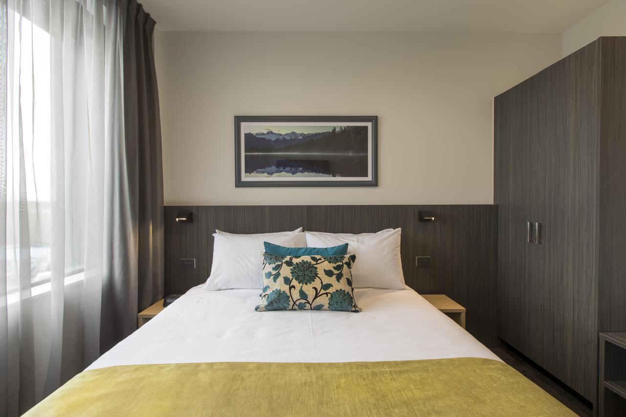 One Bedroom Apartment