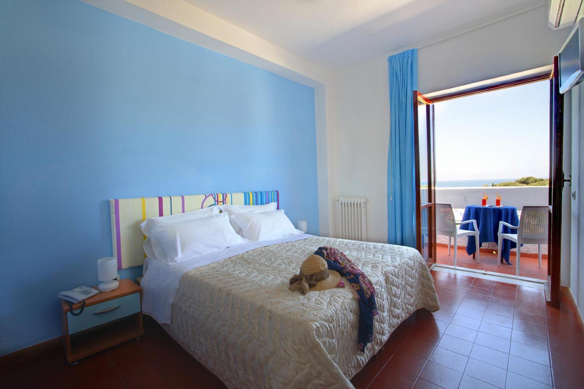 Camera Matrimoniale/Doppia con Letti Singoli con Vista Mare