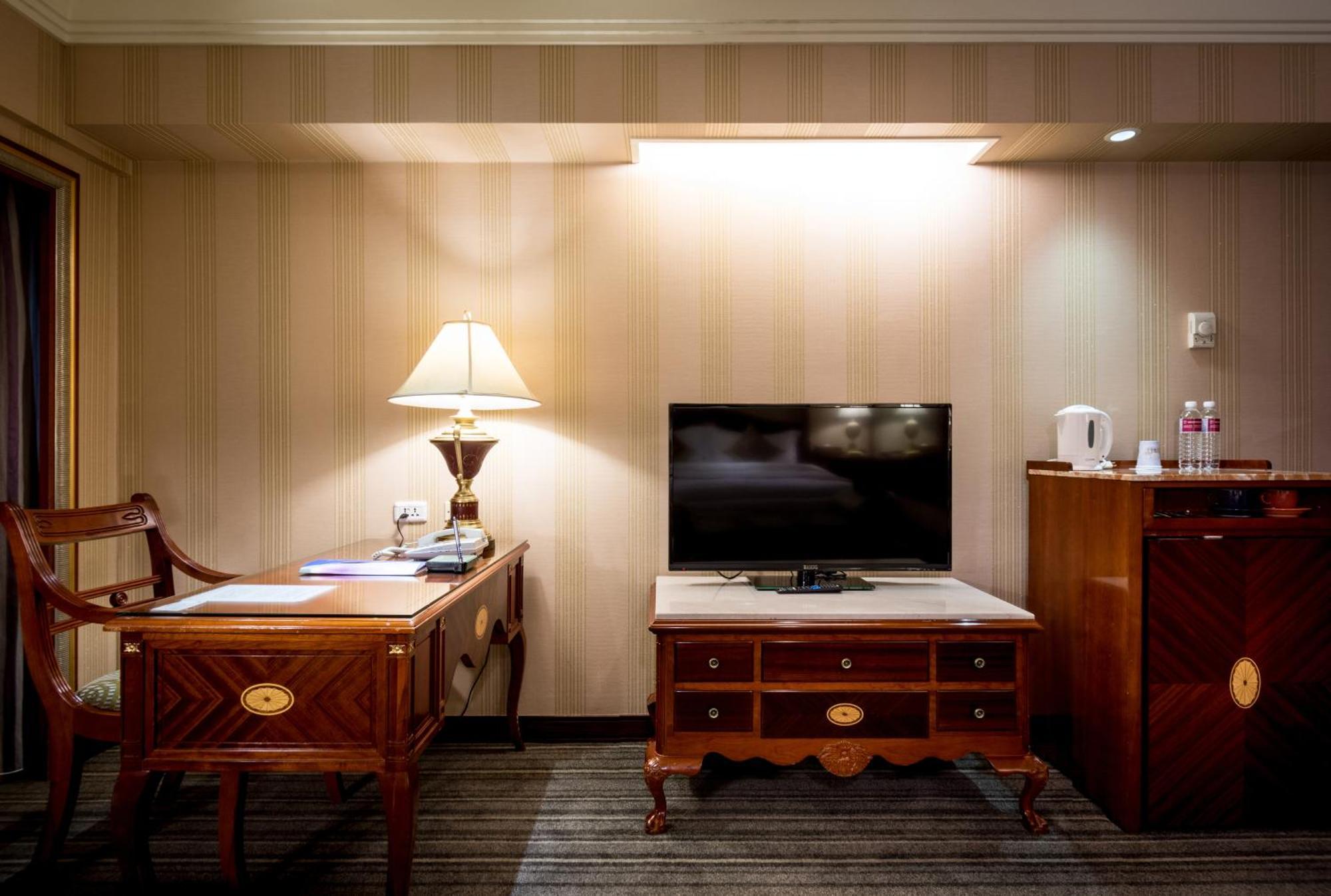 Exquisite Suite