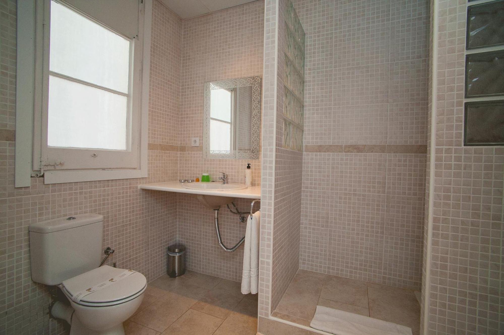 Economy Double or Twin Room