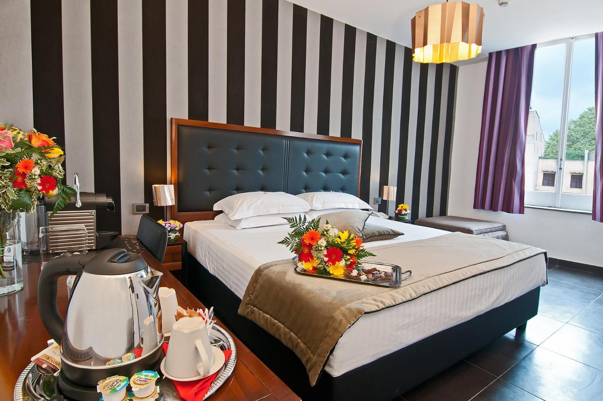 Deluxe Double Room Terrace City View