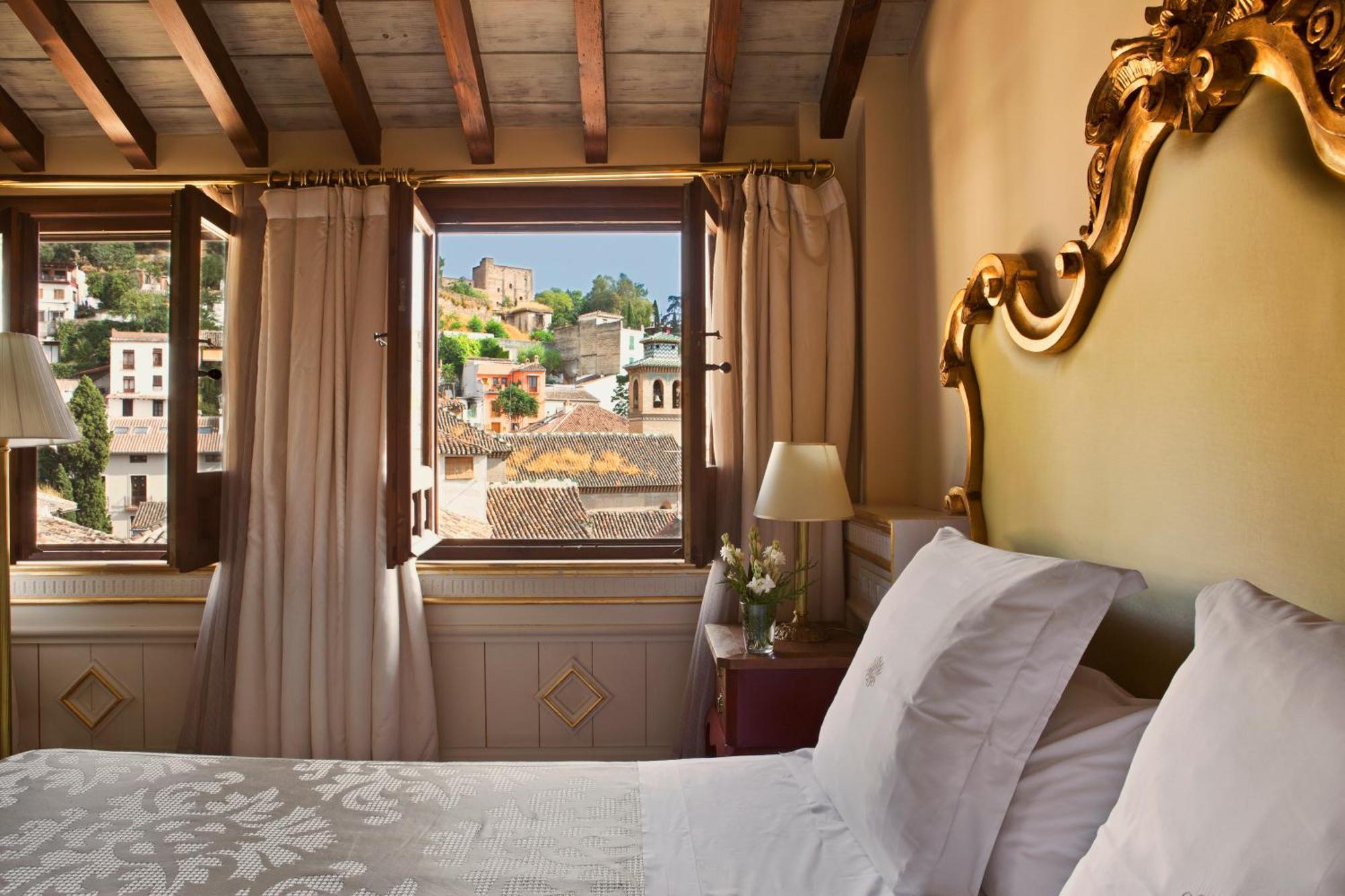 Deluxe Room Alhambra Views