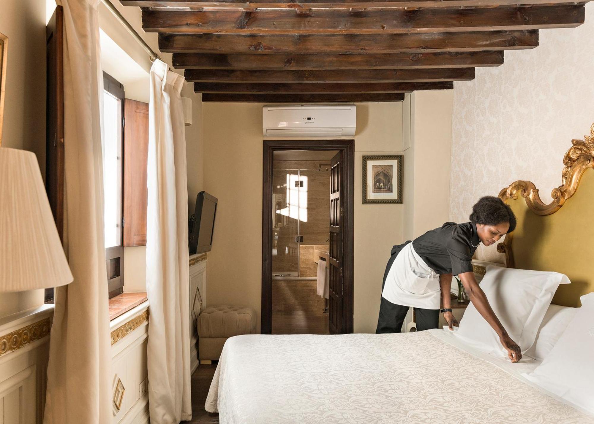 Basic Double Room