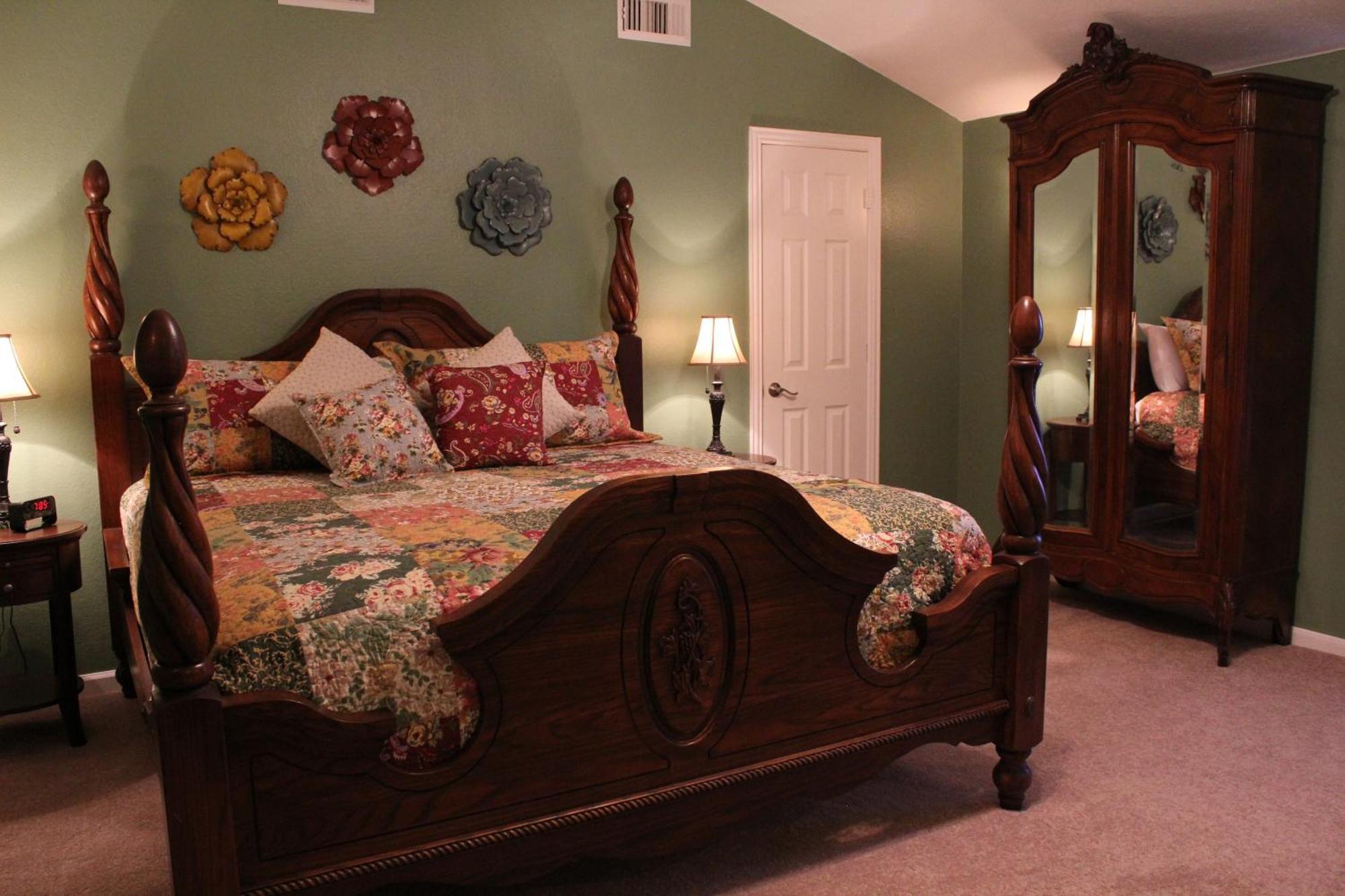 Superior King Room
