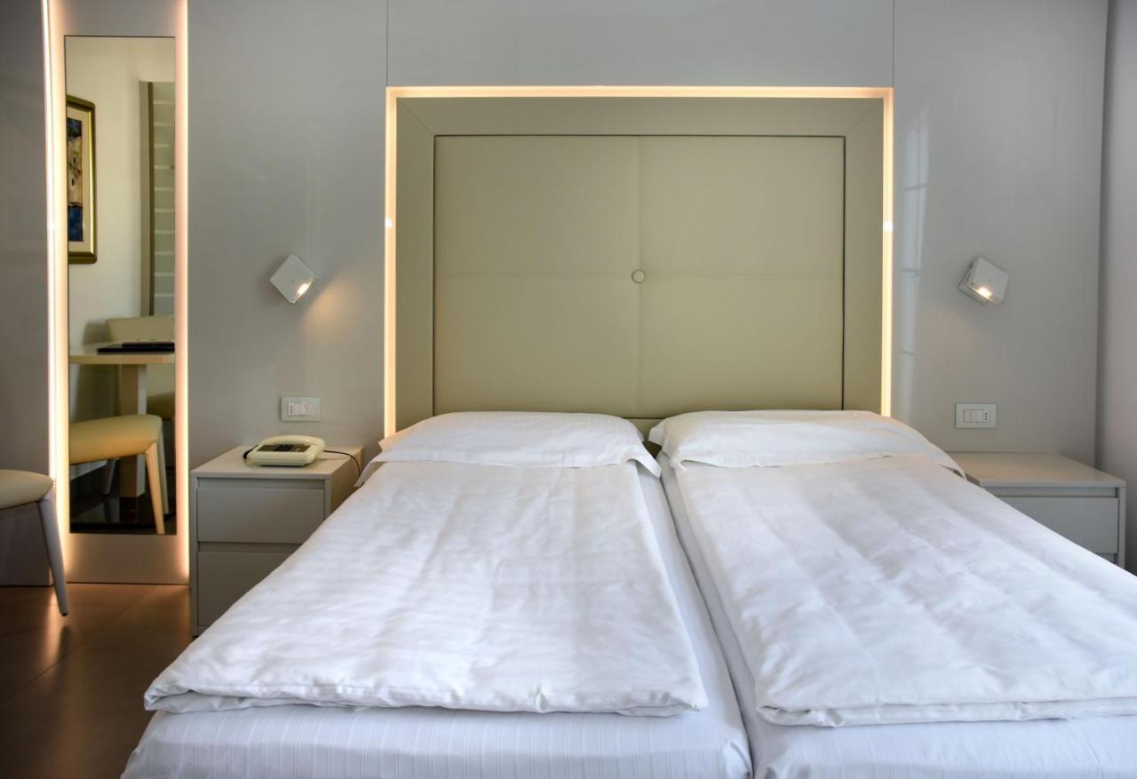 Double or Twin Room Partial Lake View