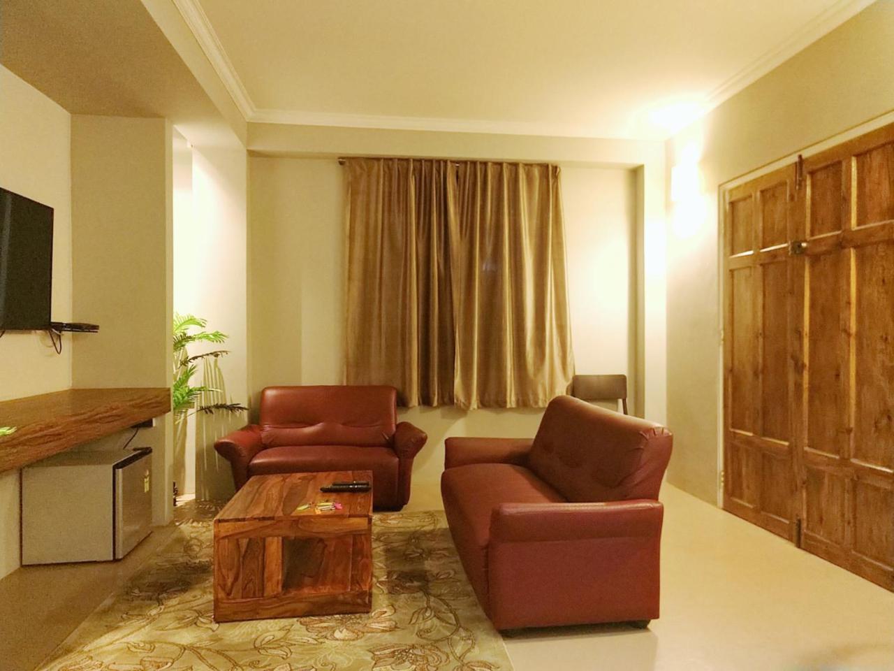 Deluxe Family Suite
