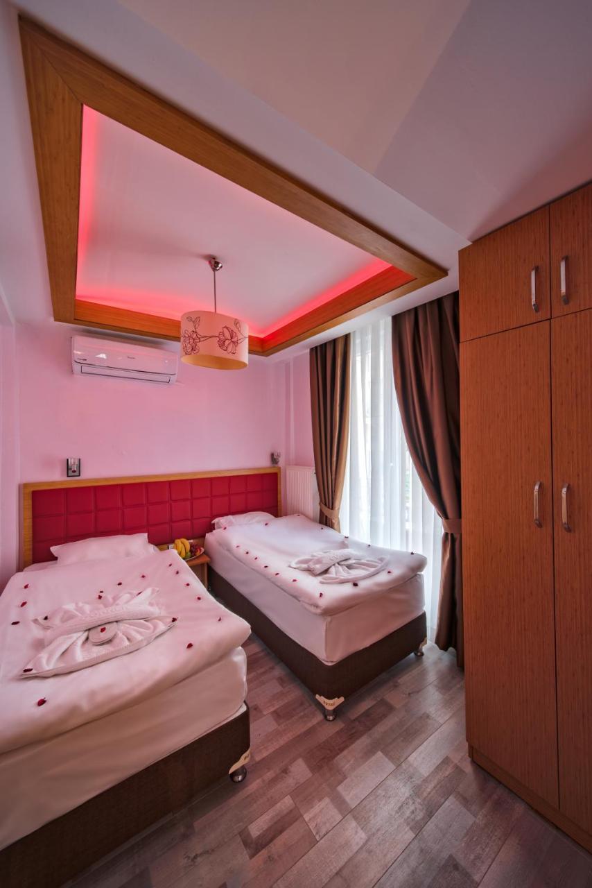 Deluxe Family Suite