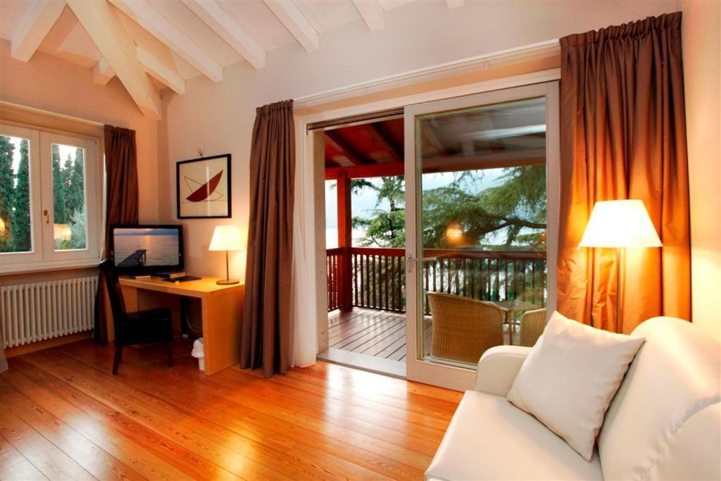 Junior Suite Balcony or Terrace Lake View