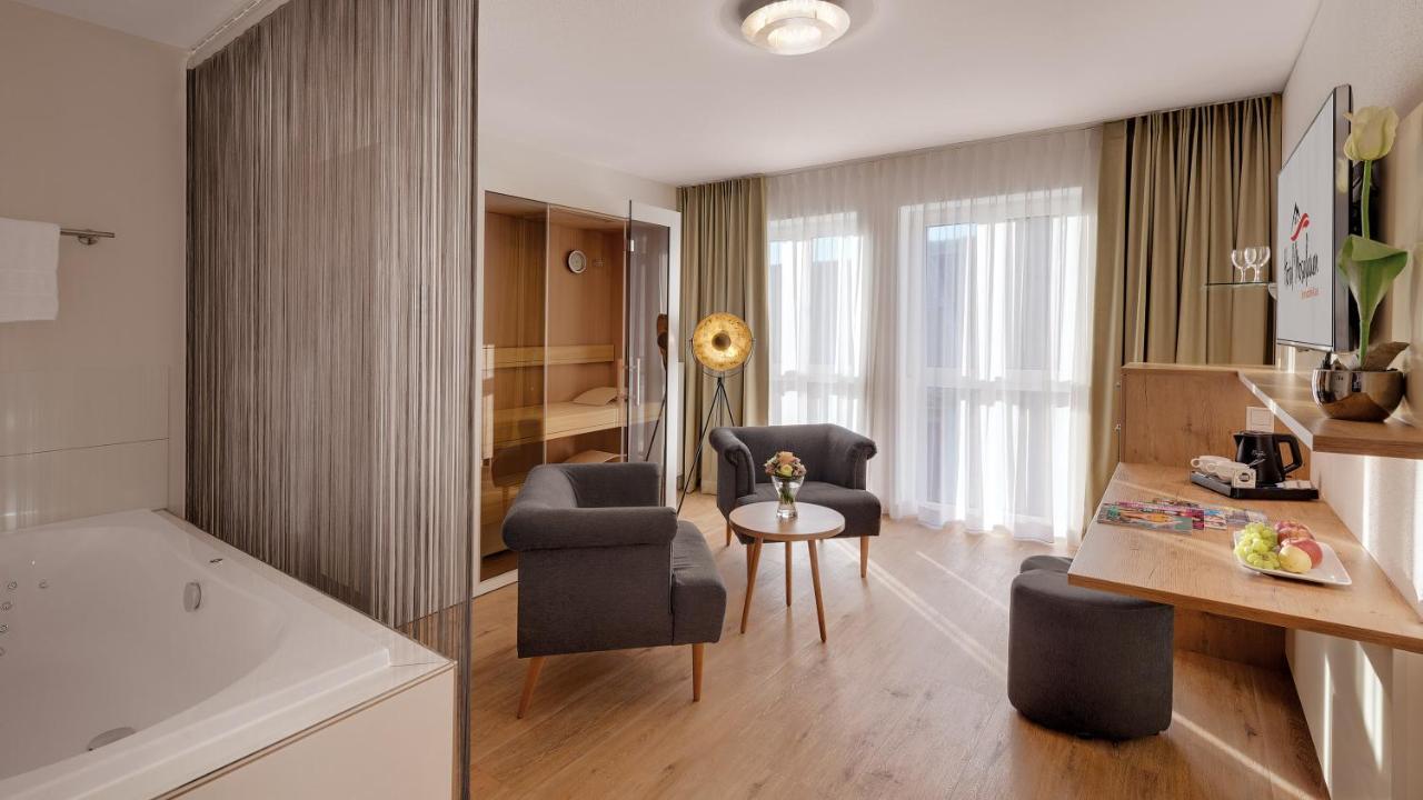 Suite with Sauna,776503495:JPEG