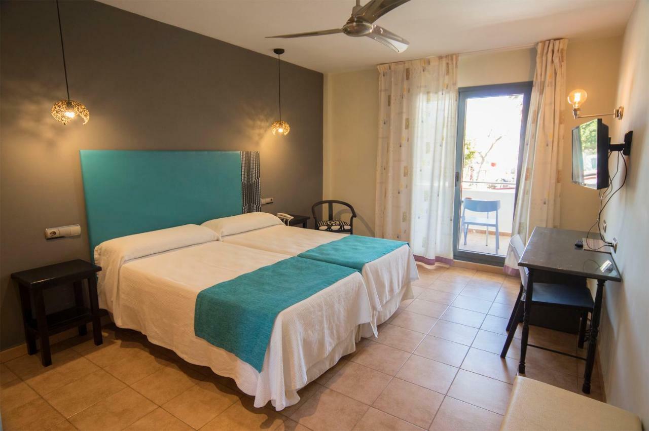 Twin Room Terrace