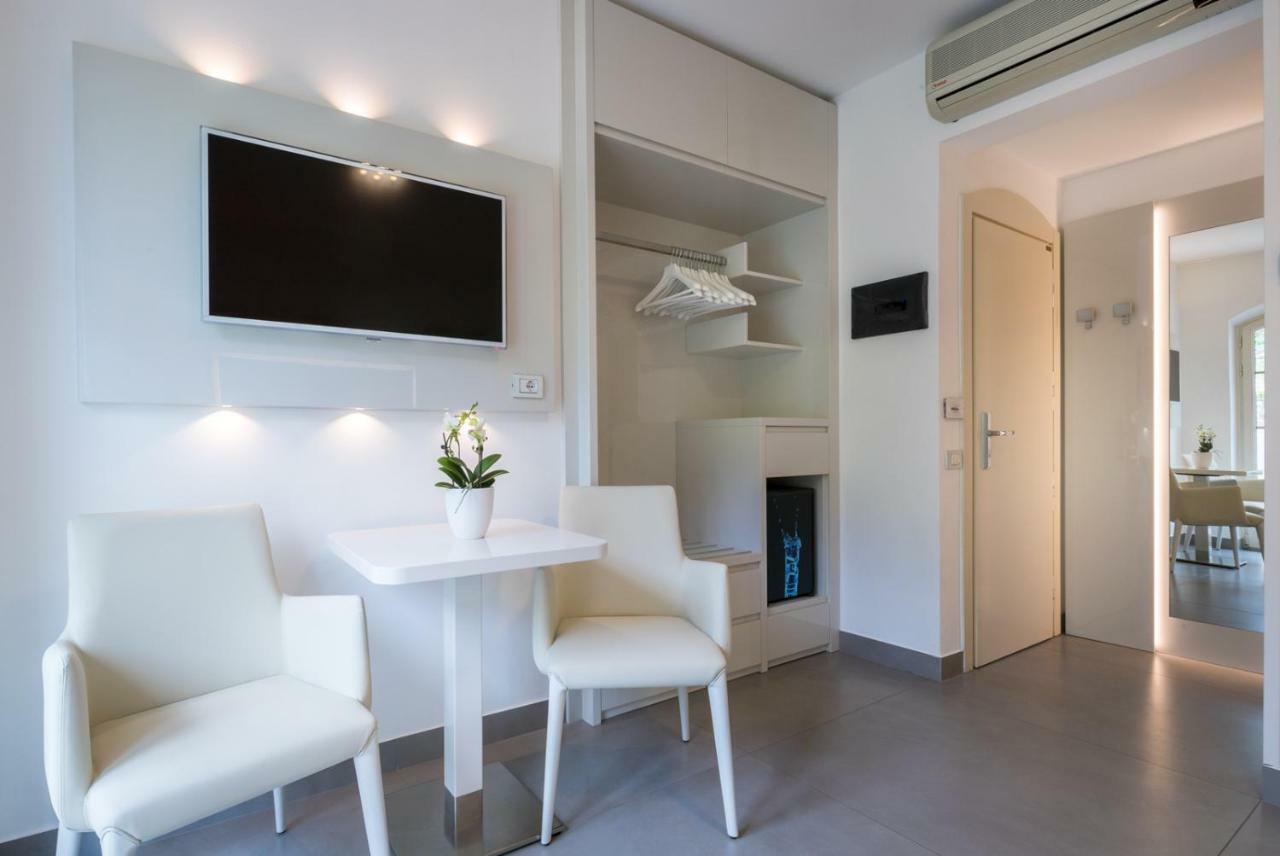 Double or Twin Room Mountain View