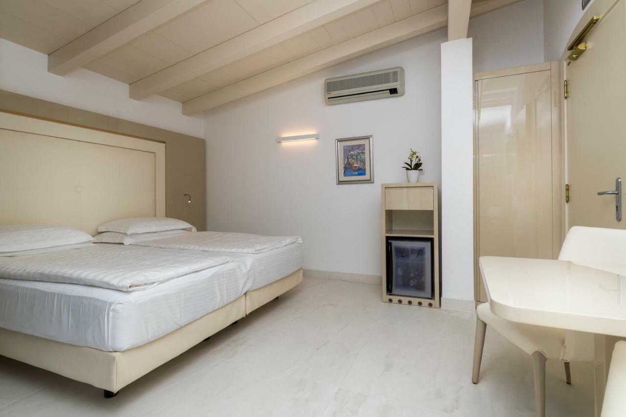Junior Suite Mountain View