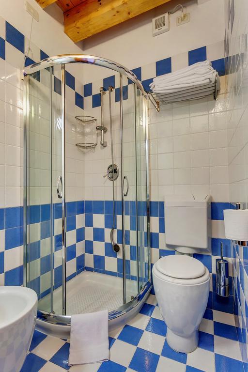 Doppelzimmer mit Balkon