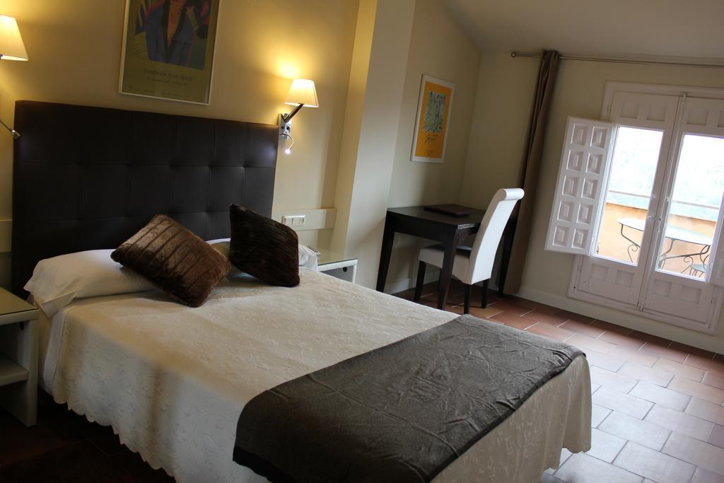 Superior Double Room Mountain View