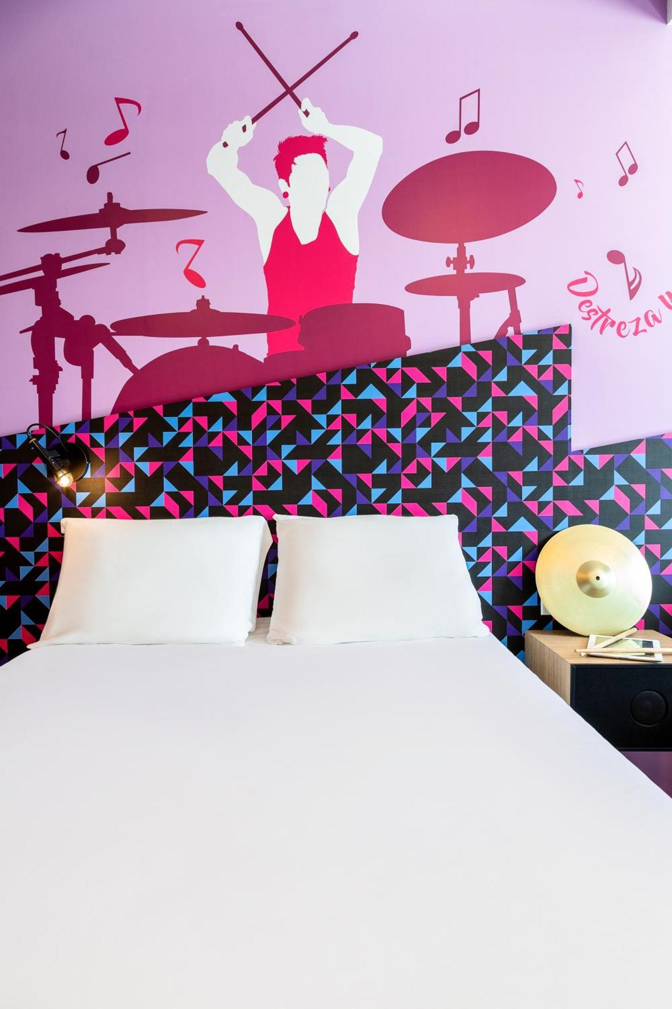 Standard Room Twin Double Beds