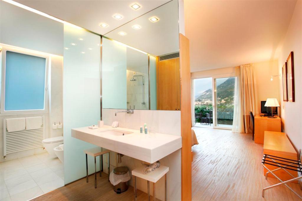 Junior Suite Balcony or Terrace Lake View
