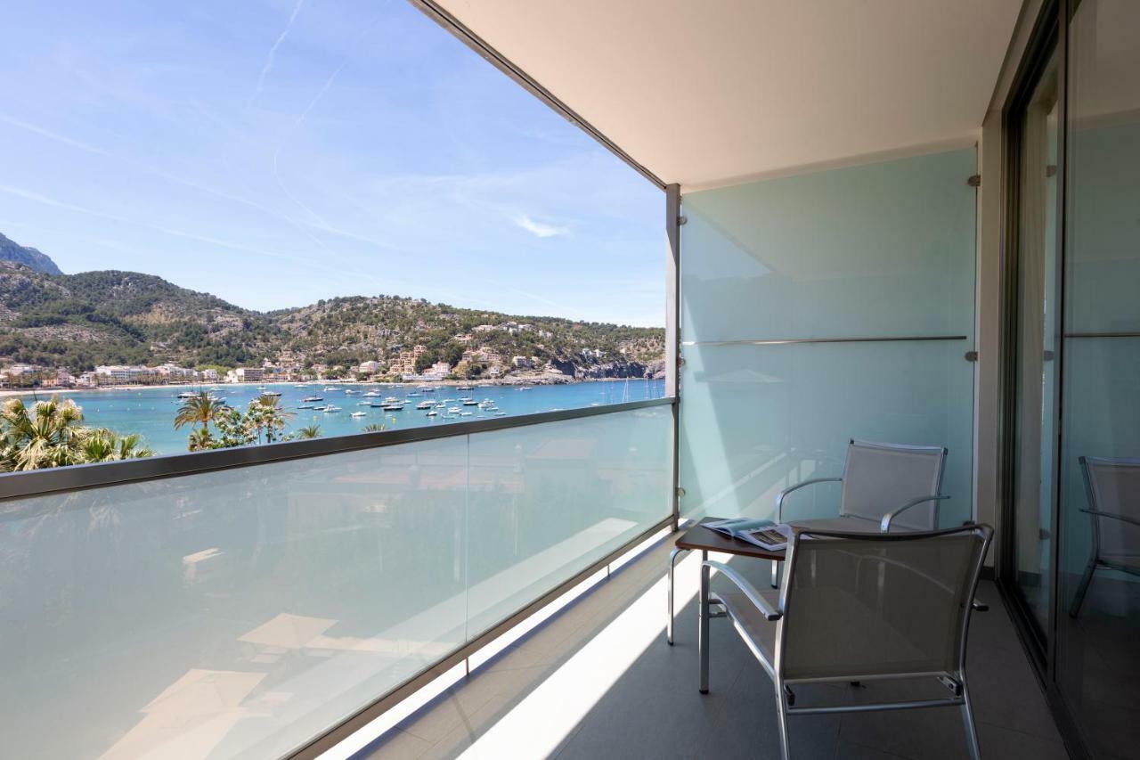Superior Double or Twin Room Sea Lateral View spa access