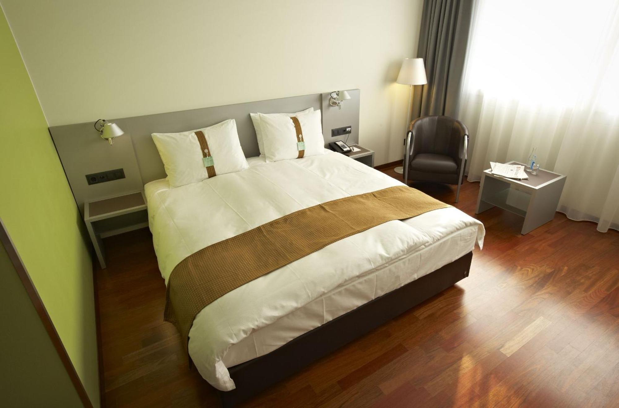 Quarto Standard com Cama Queen-size