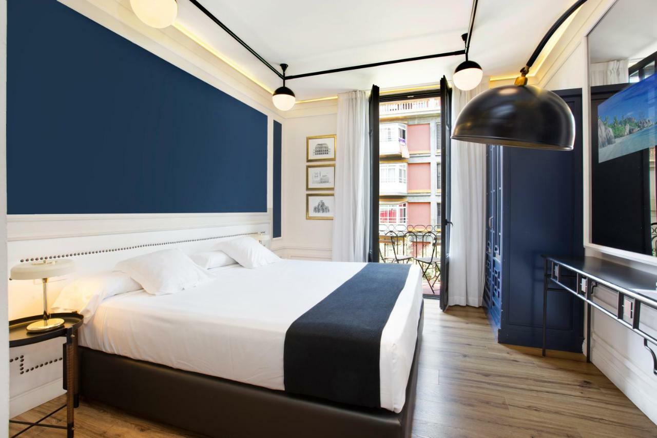Double or Twin Room Balcony