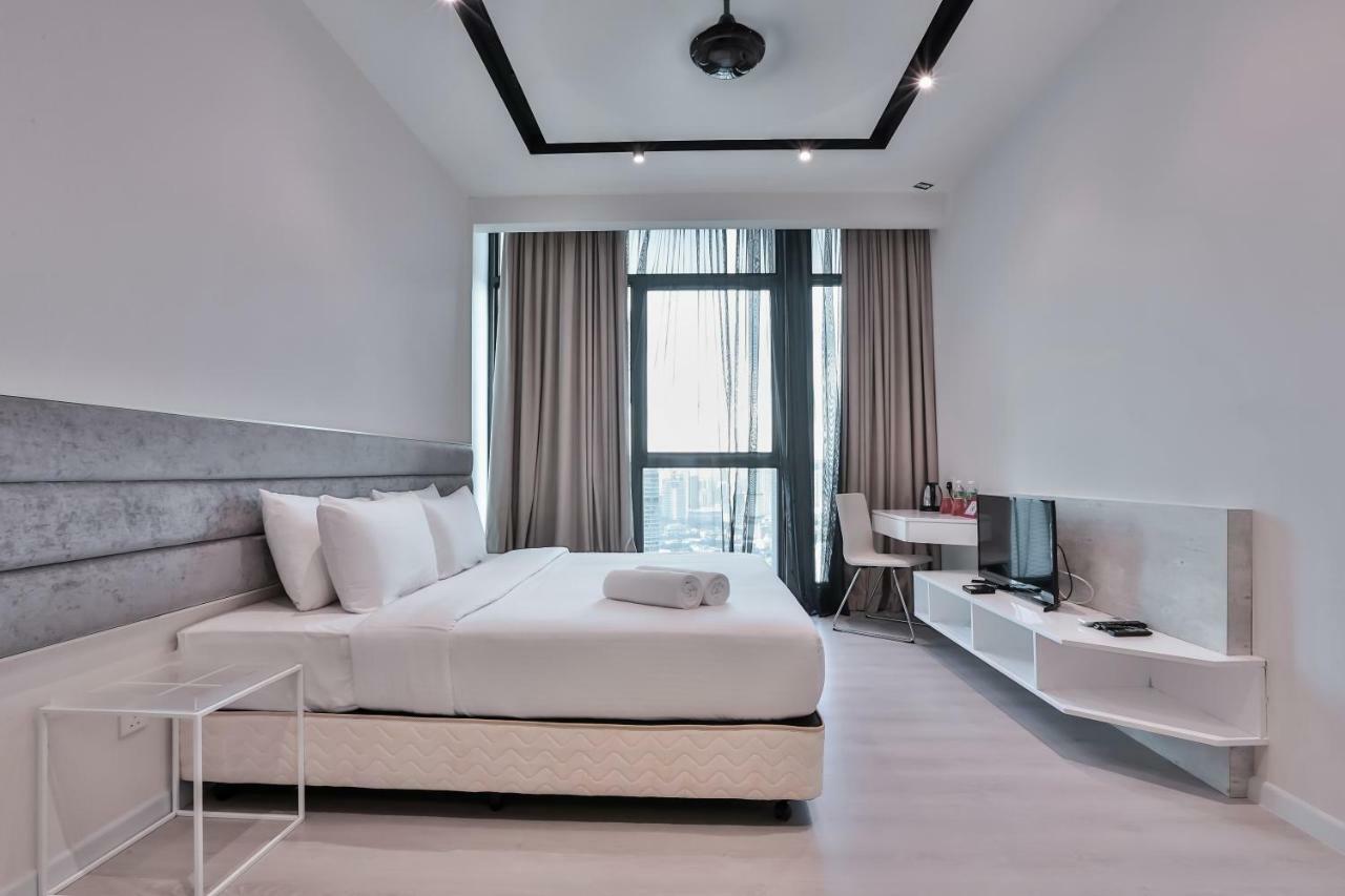 Dual Key Deluxe Suites