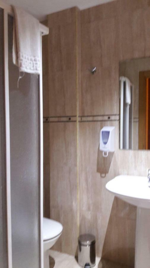 Single Room Private Bathroom