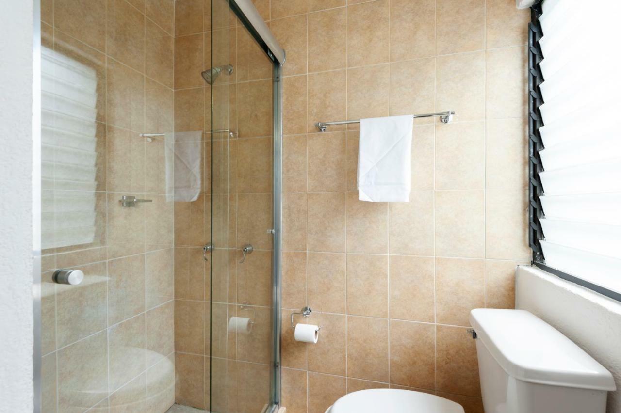 Single Room Bathroom