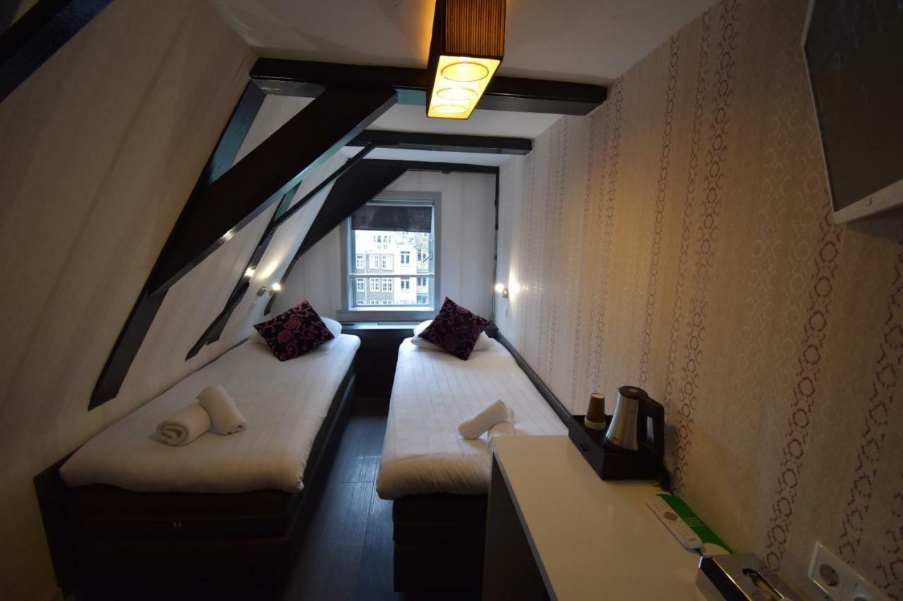 Petite Chambre Lits Jumeaux