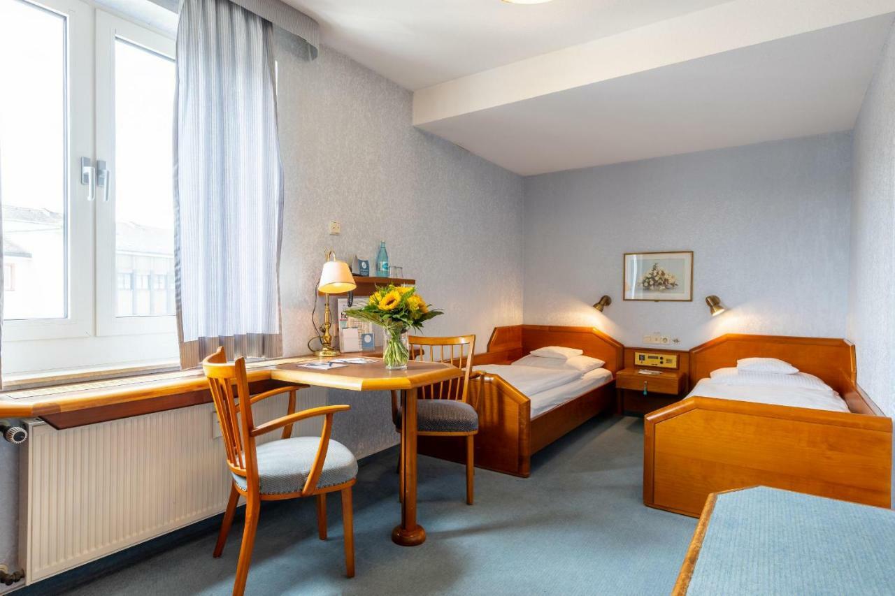 Tweepersoonskamer met 2 Aparte Bedden