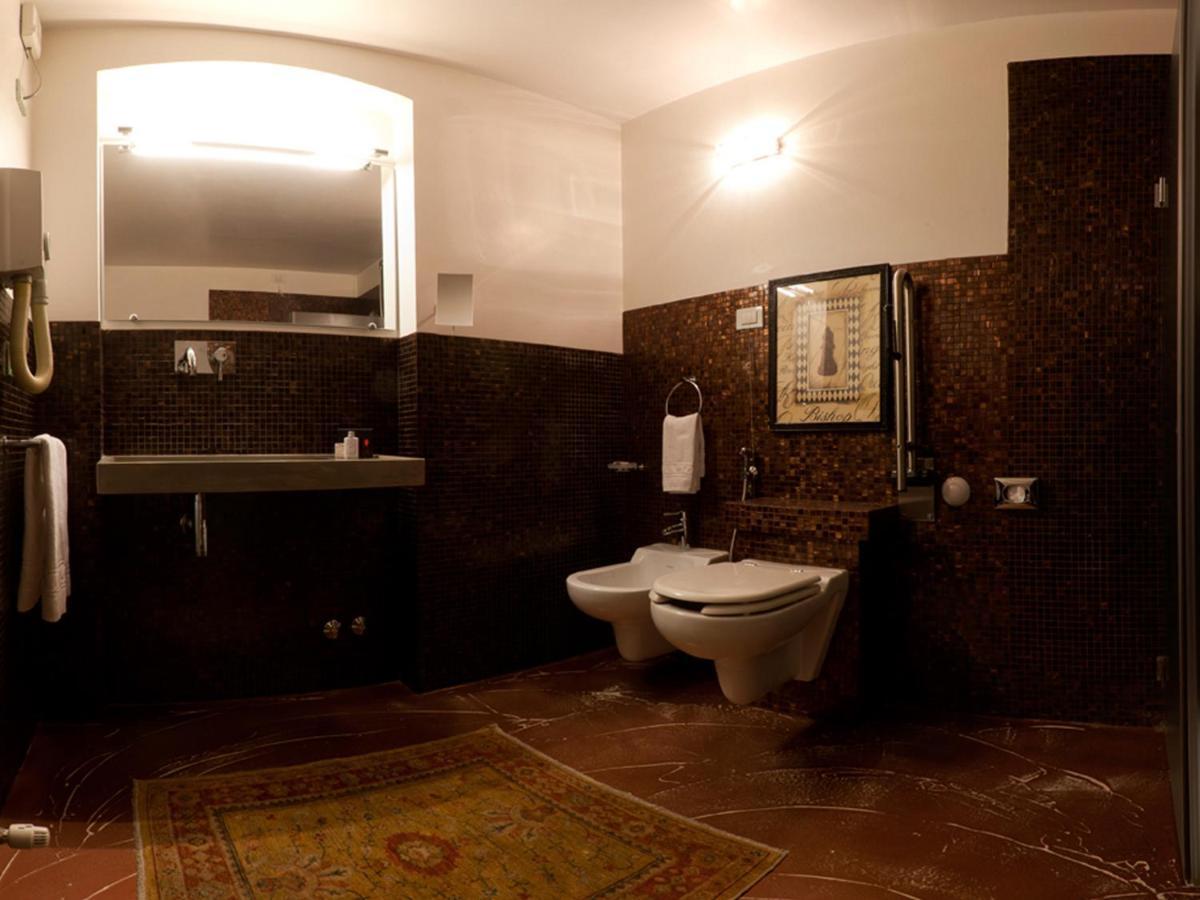 Double Room,918289045:JPEG